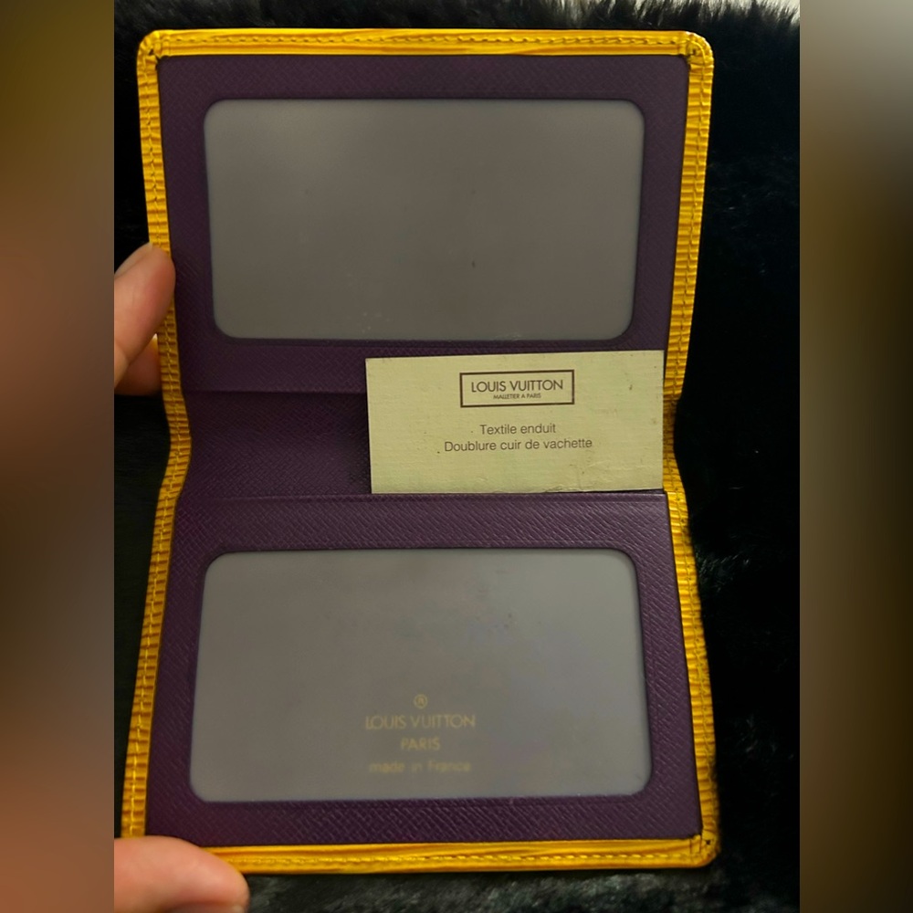 🔥EPI YELLOW CARD CASE